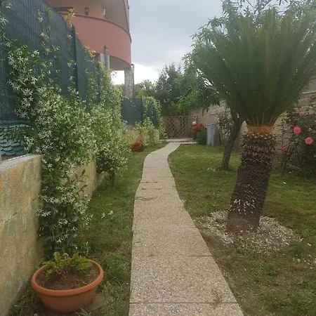 Casa Di Aragon Feriehus *